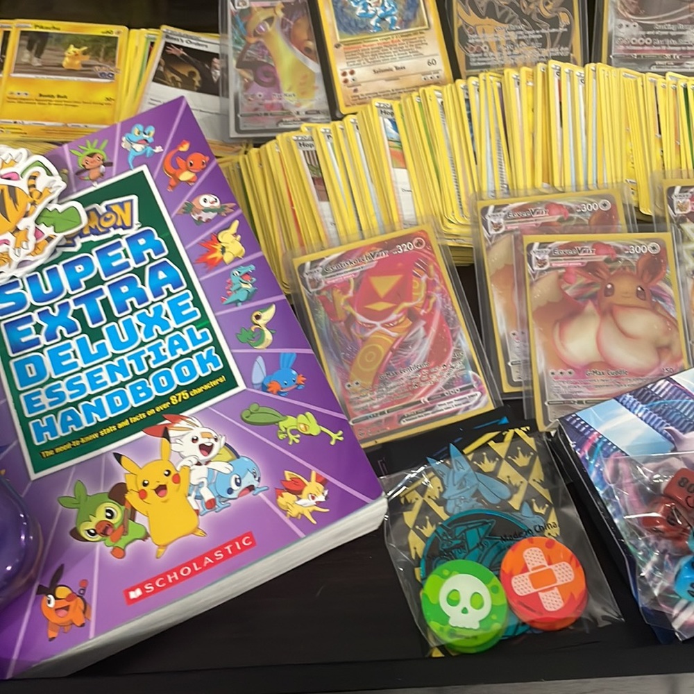 Pokémon stuff - Picture 3 of 5